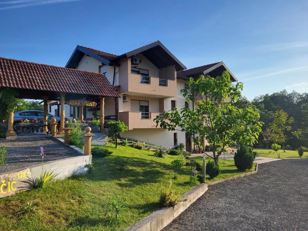 Guest House Buncic Rooms & Apartments Slunj Exterior photo