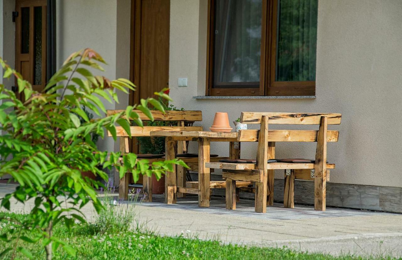 Guest House Buncic Rooms & Apartments Slunj Exterior photo