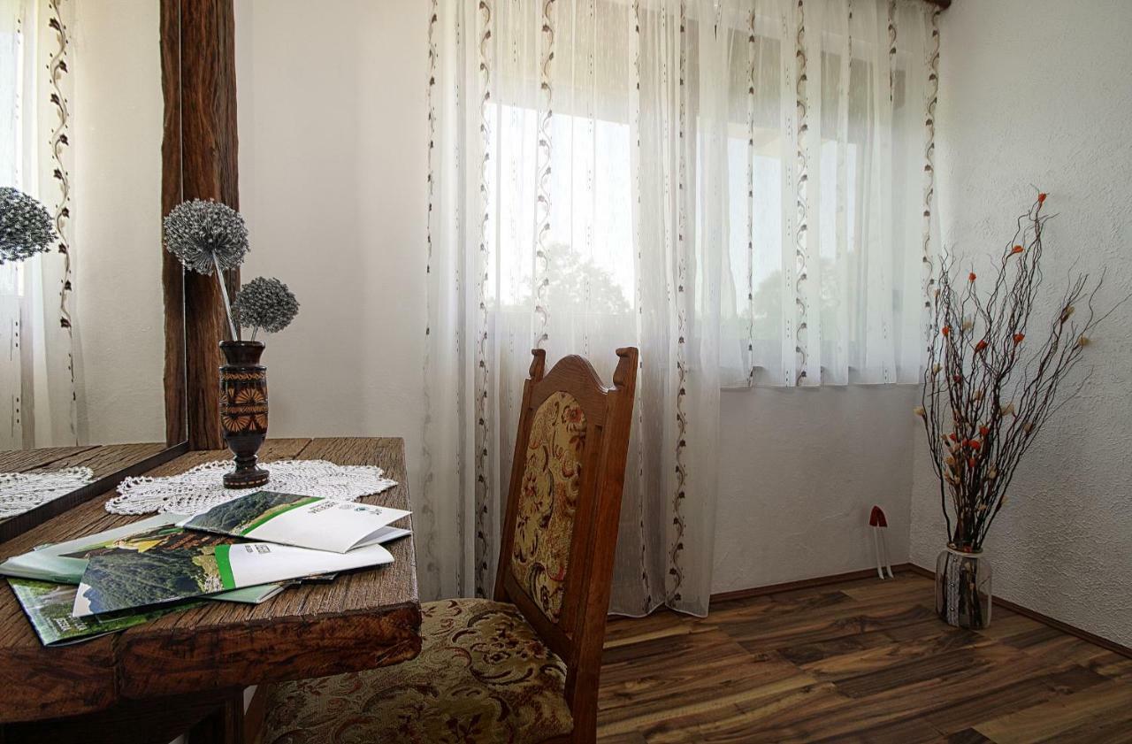 Guest House Buncic Rooms & Apartments Slunj Exterior photo